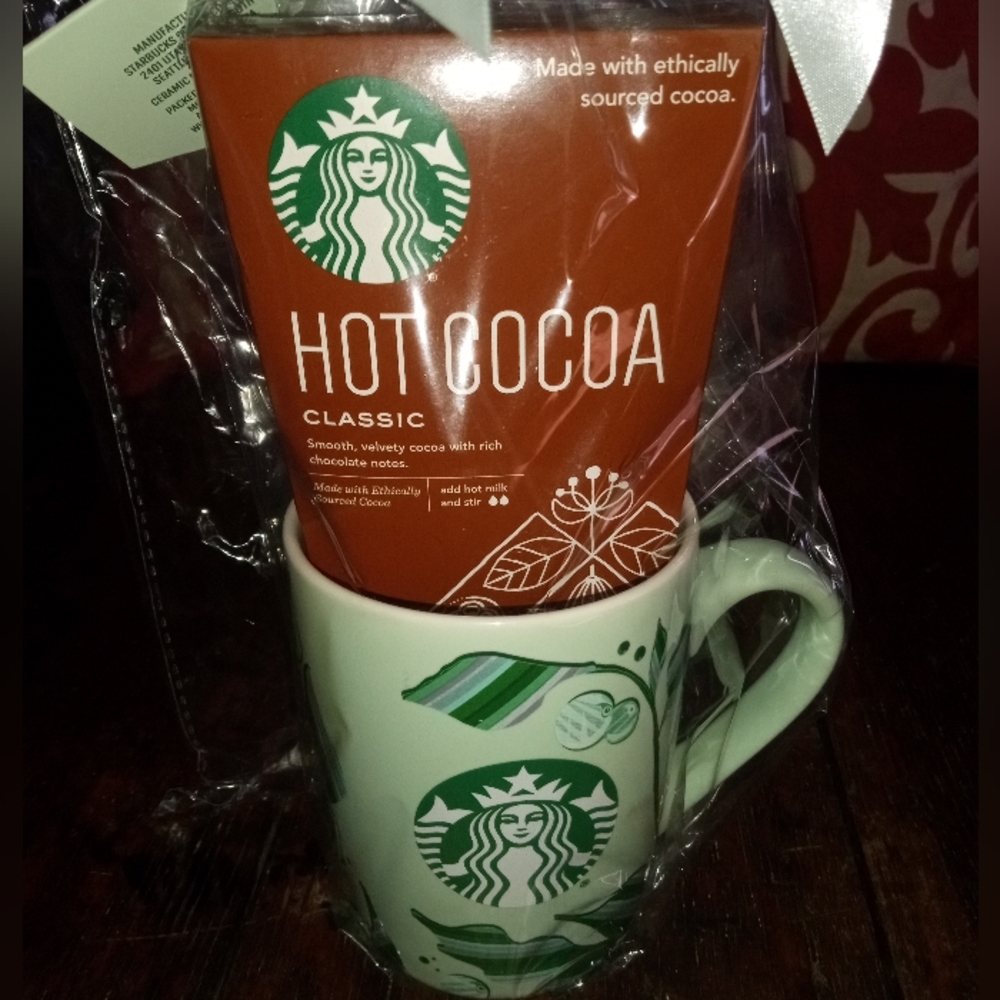 Starbucks Gift Set - Picture 2 of 4